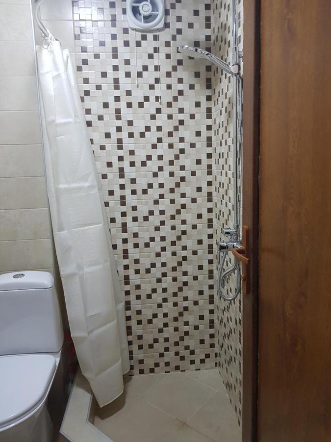 Relax Apartment Samtredia Екстериор снимка