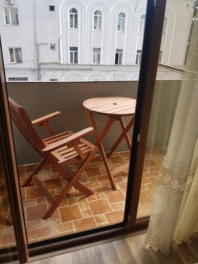Relax Apartment Samtredia Екстериор снимка