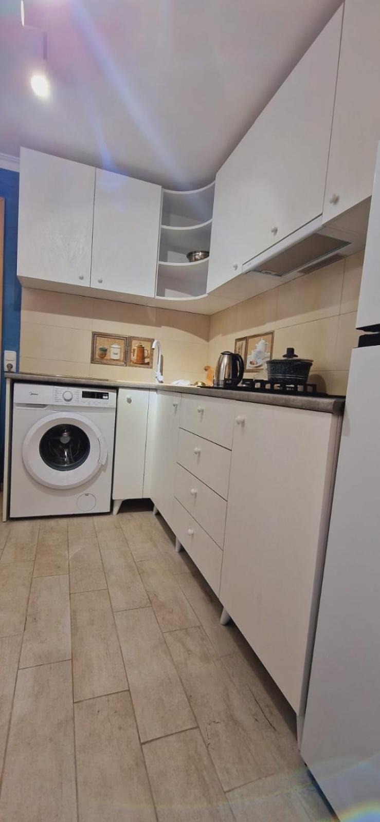 Relax Apartment Samtredia Екстериор снимка