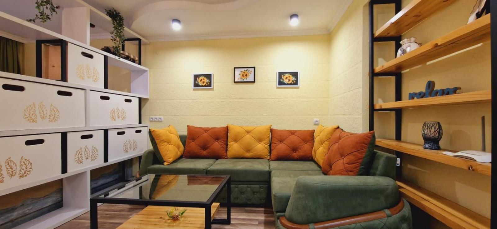 Relax Apartment Samtredia Екстериор снимка